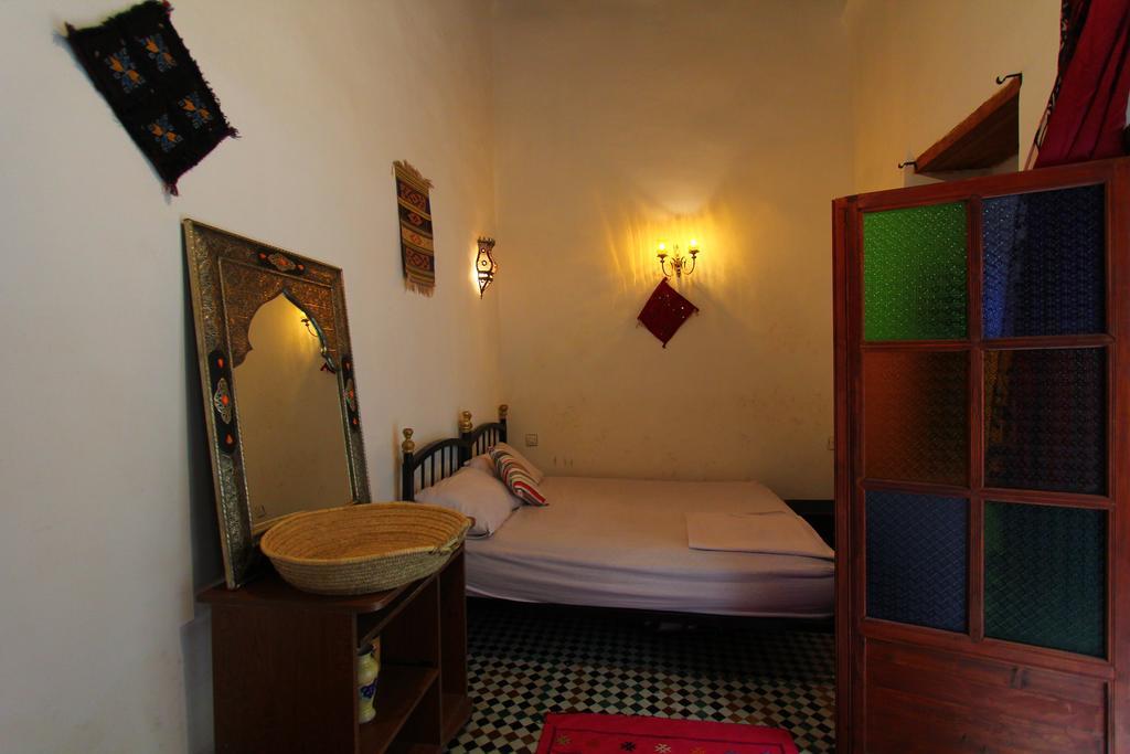 Riad Mikou Fès Zimmer foto