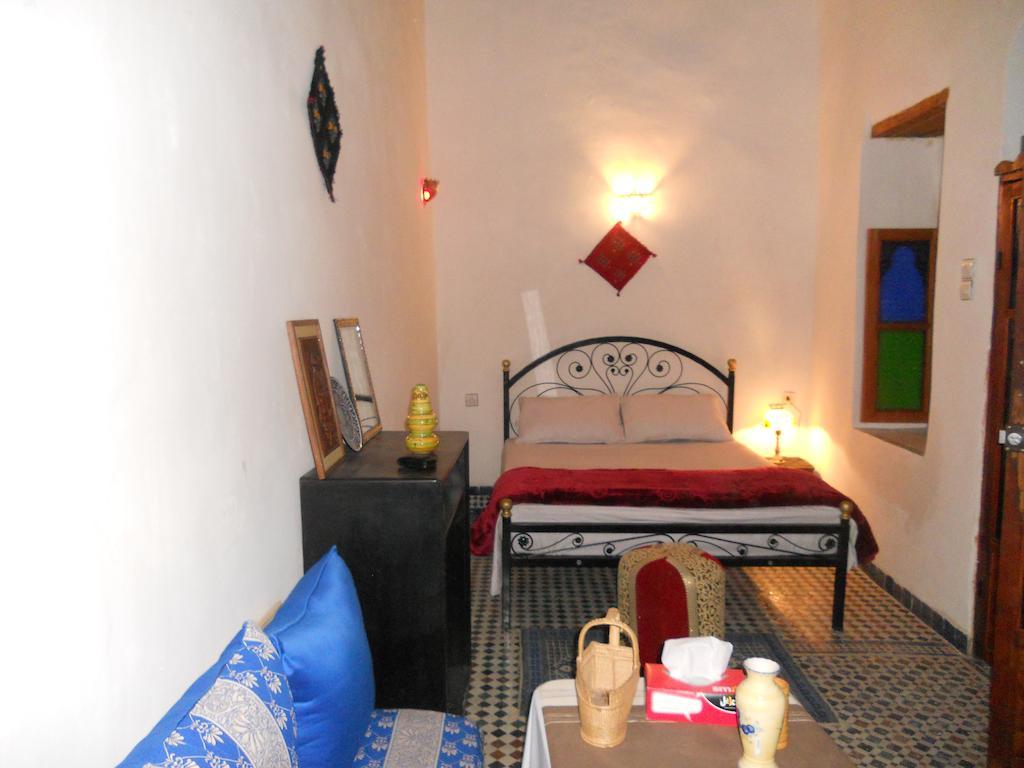 Riad Mikou Fès Zimmer foto
