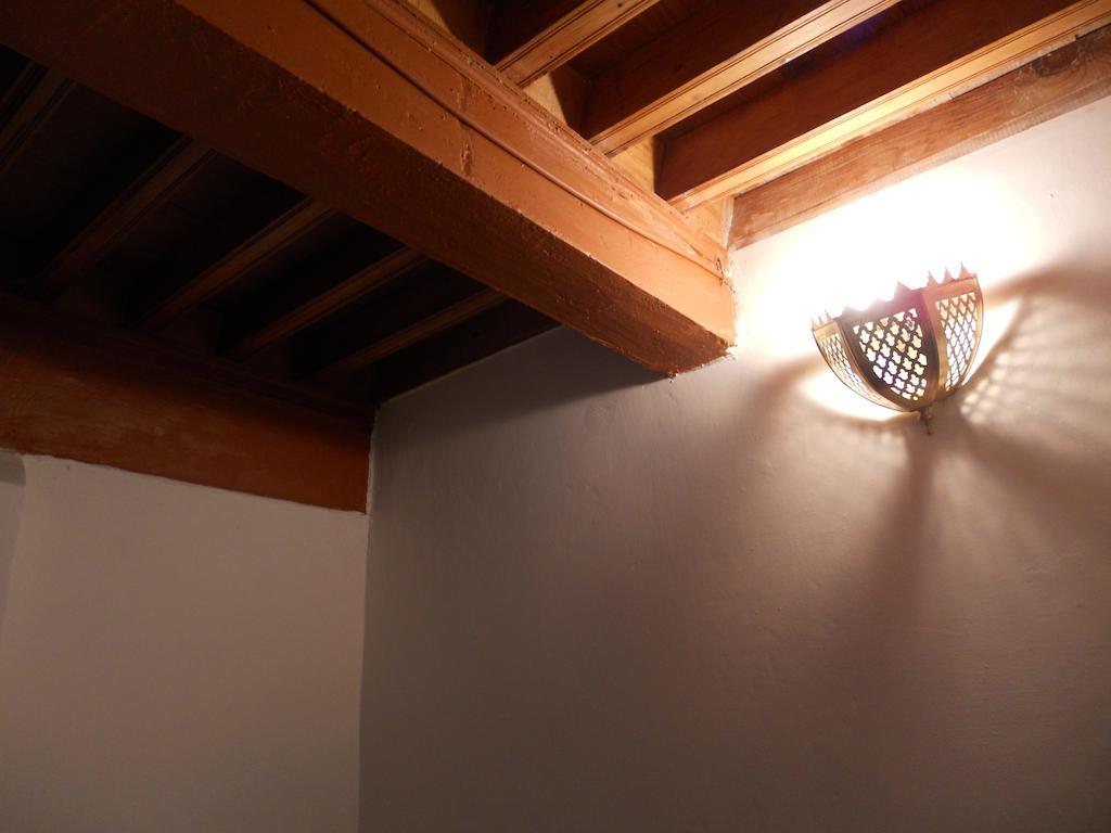 Riad Mikou Fès Zimmer foto